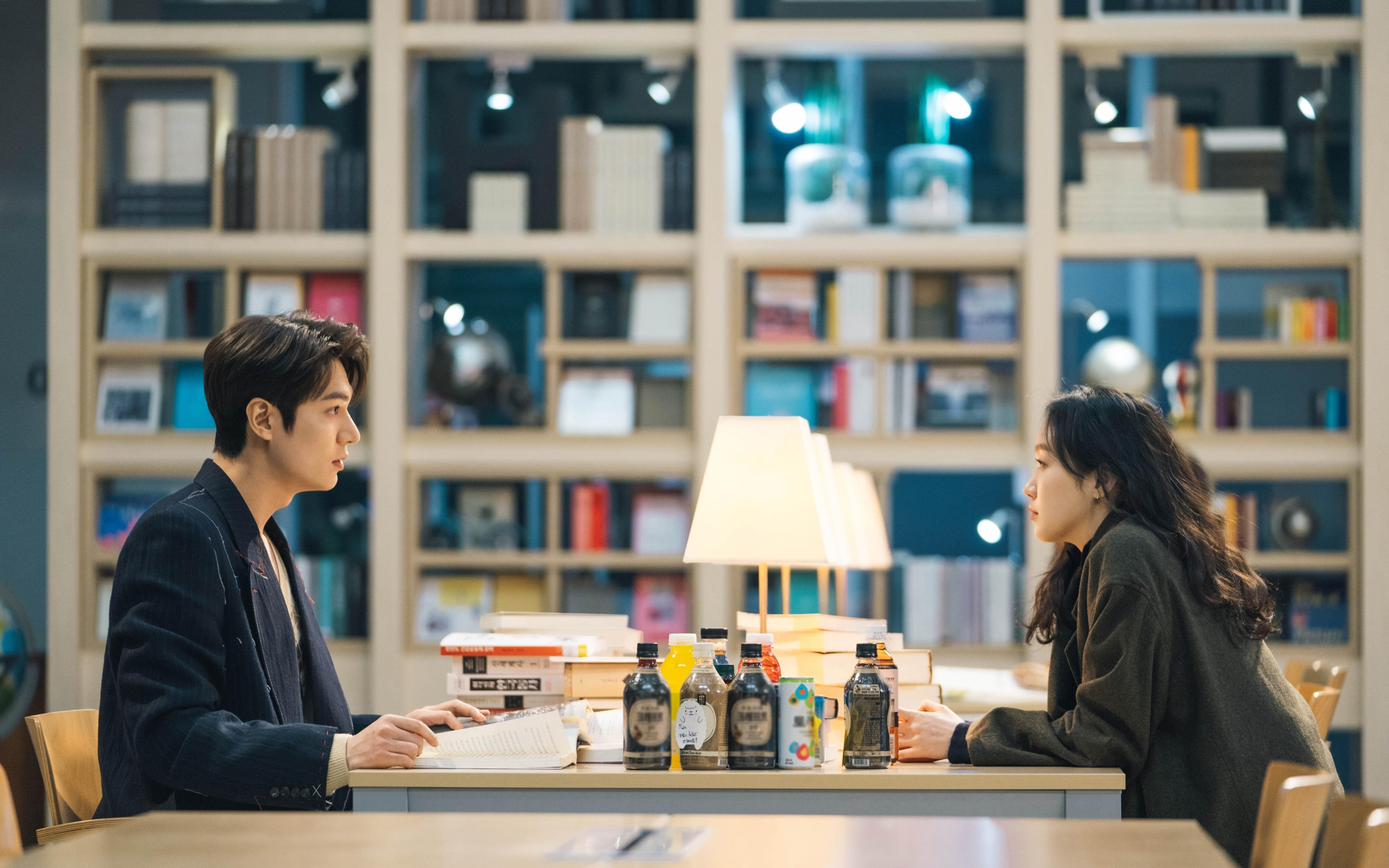 _湖人队团结奋战，力争季后赛门票_，2021赛季湖人队