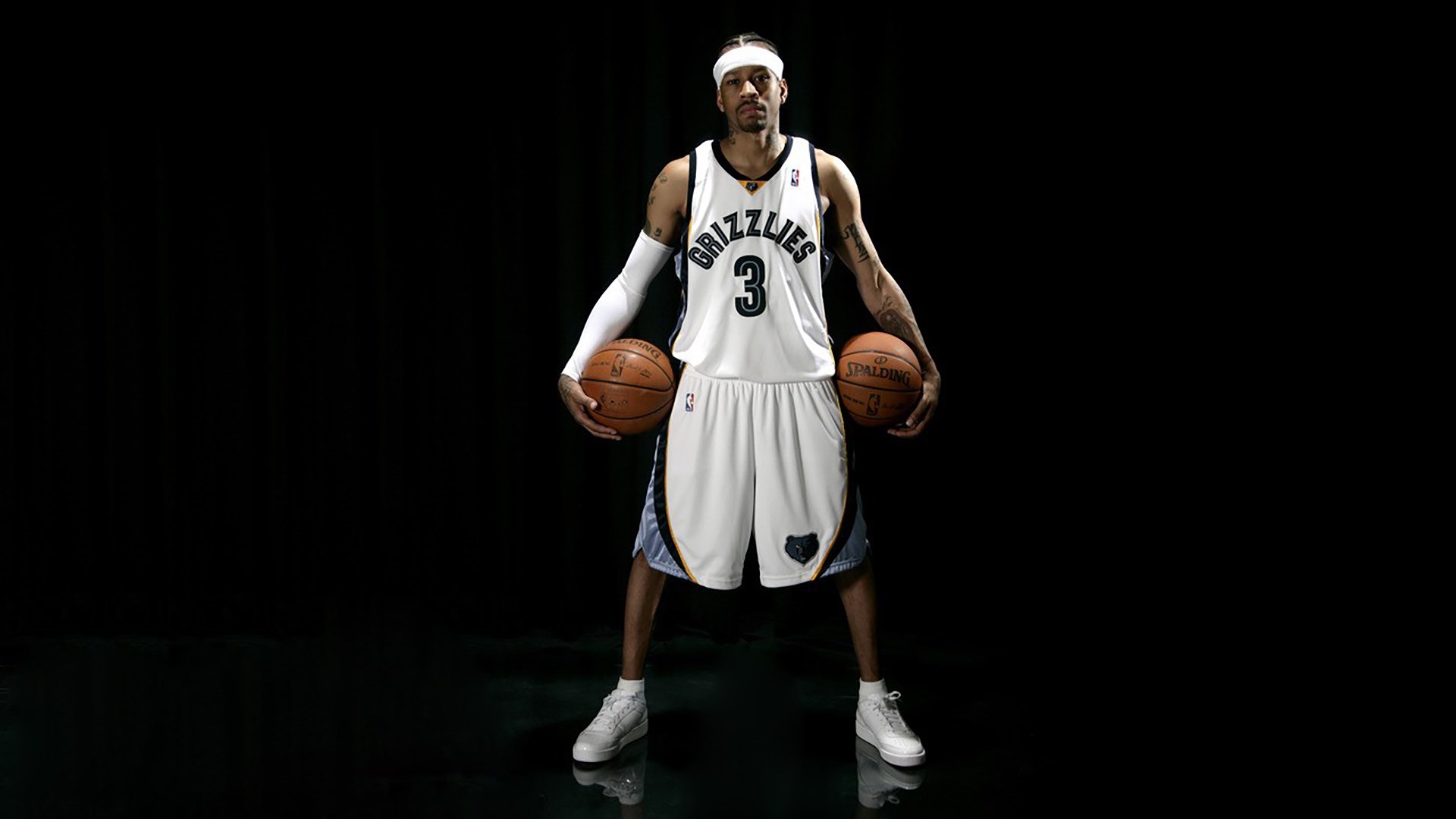 简：利用高效的边路突破，为全黑队注入不竭活力